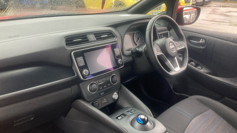 Nissan LEAF 110kW Acenta 39kWh 5dr Auto Electric Hatchback